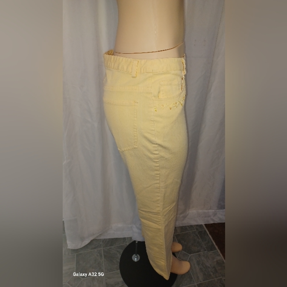 PATCHINGTON SIZE 10 Yellow Embroidered Flare Pants - Picture 3 of 12